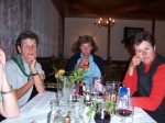 Dateiname=04_Vorsitz_Ute_mit_Martha_und_Claudia.jpg
Dateigröße=221KB
Abmessungen: 473x355
hinzugefügt am: 27. September 2007 04_Vorsitz_Ute_mit_Martha_und_Claudia.jpg